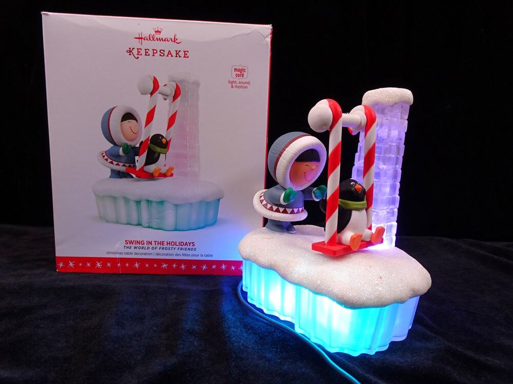 2016 Hallmark Swing in the Holidays Christmas Ornament *MAGIC CORD REQ Animated